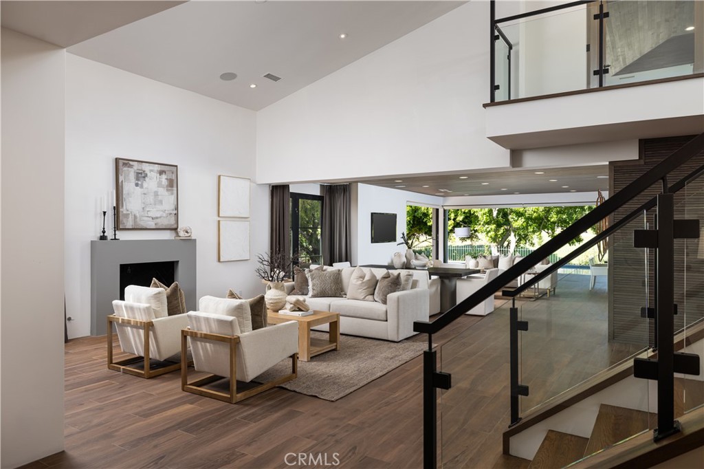 19466 Woodlands Drive