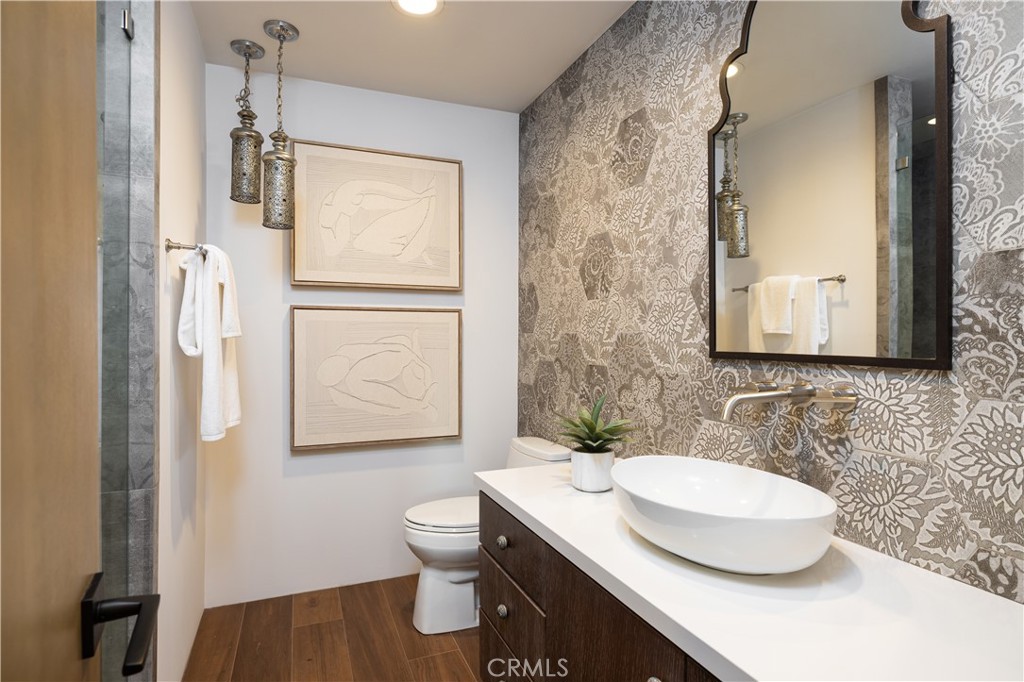 19466 Woodlands Drive