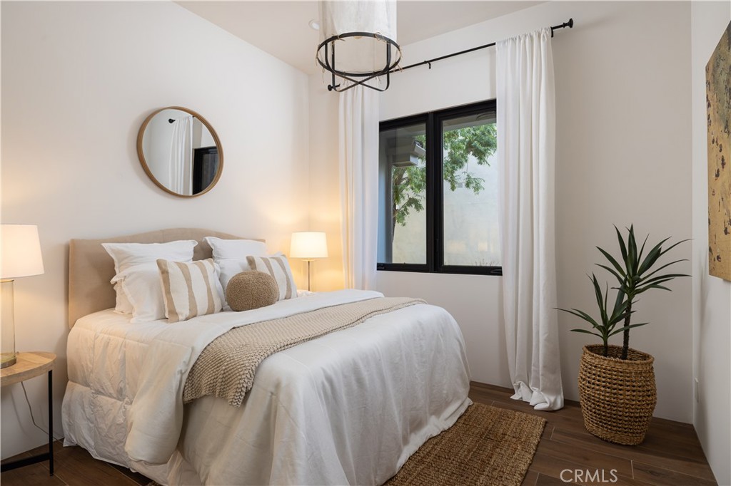 19466 Woodlands Drive