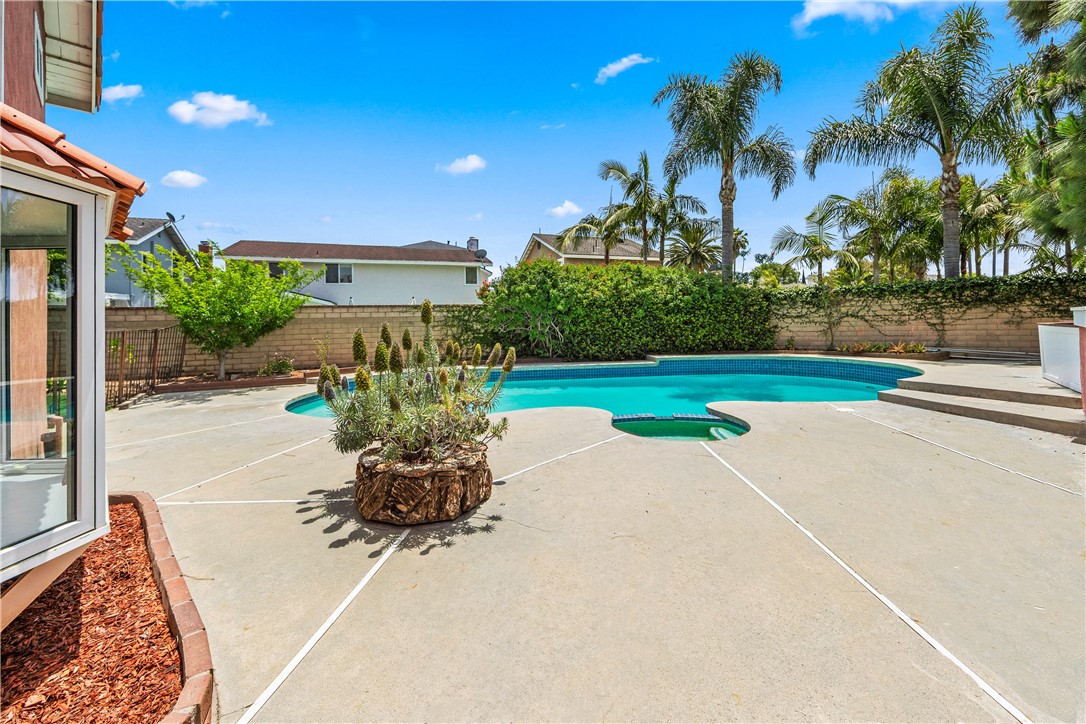19332 Evening Hill Drive