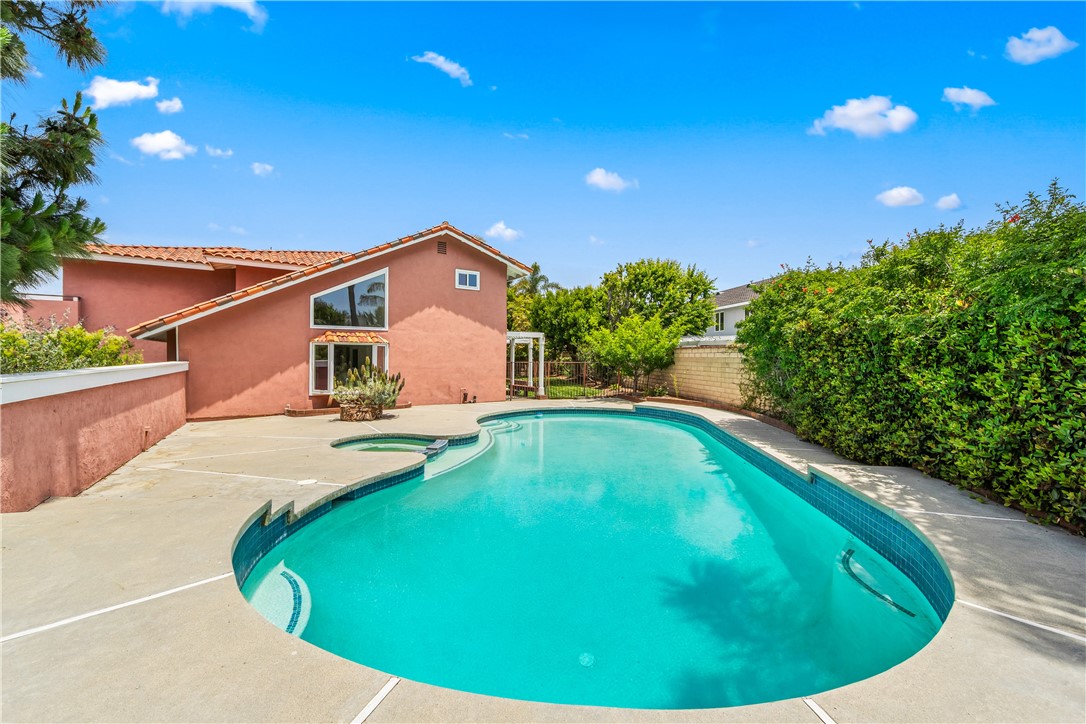 19332 Evening Hill Drive