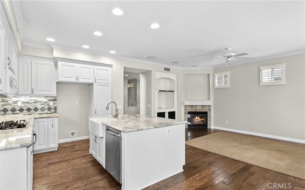 7057 Trestles Court