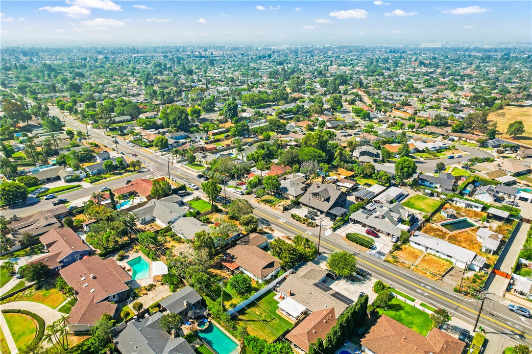 1281 La Colina Drive