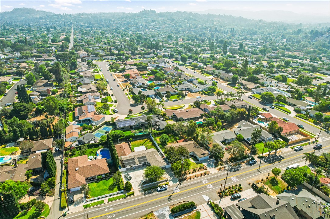 1281 La Colina Drive