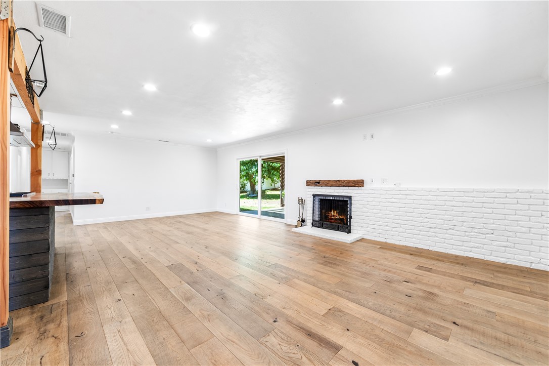 1281 La Colina Drive