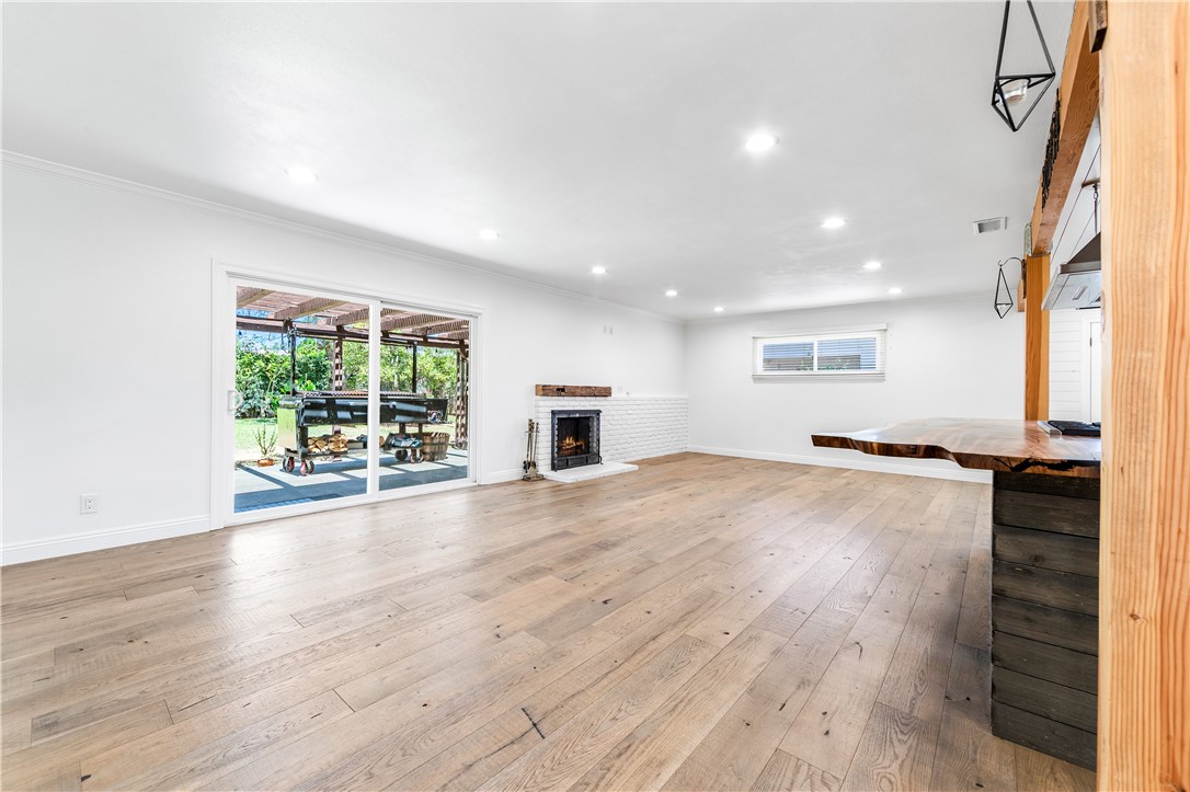 1281 La Colina Drive