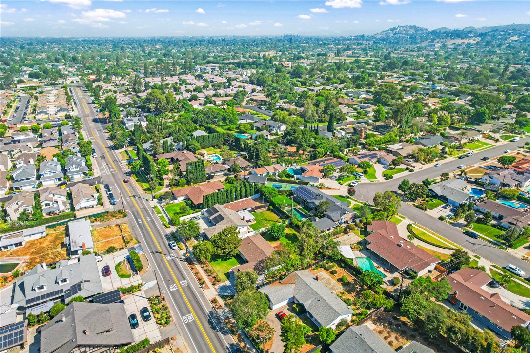 1281 La Colina Drive