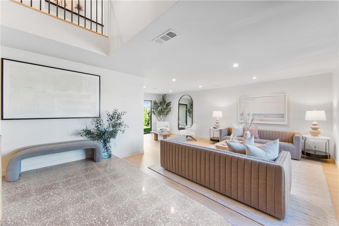 19321 Manor Point Circle