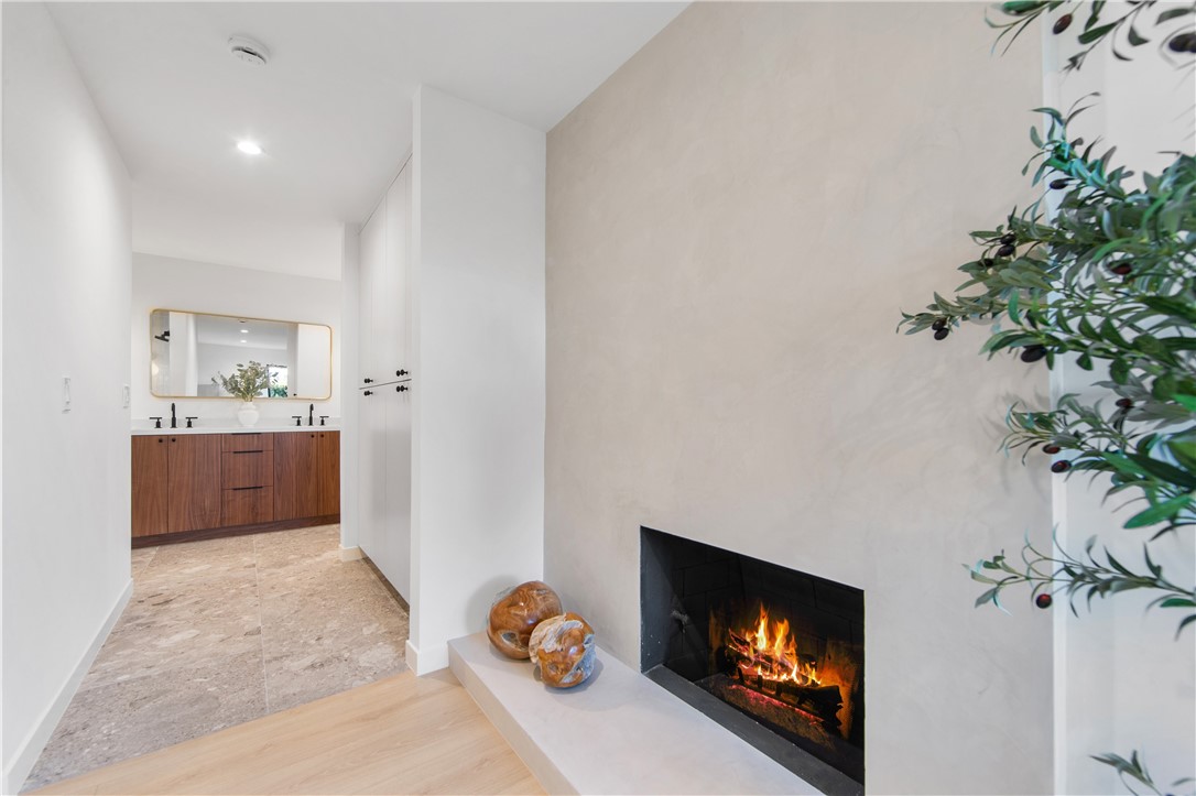 19321 Manor Point Circle