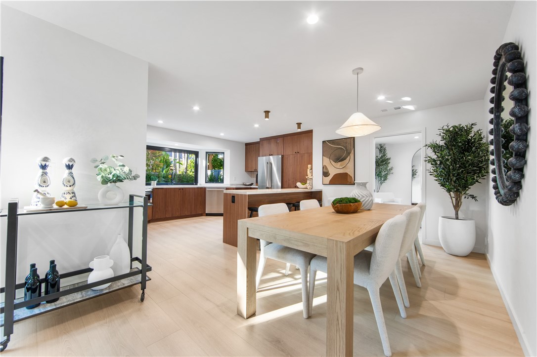 19321 Manor Point Circle