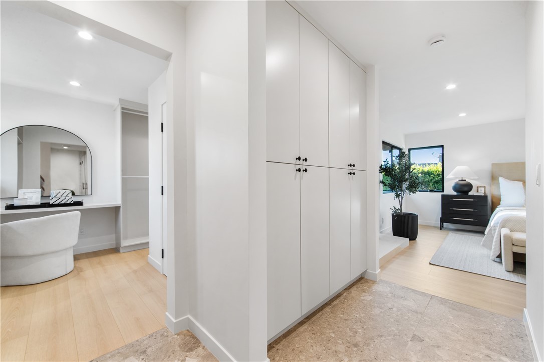 19321 Manor Point Circle