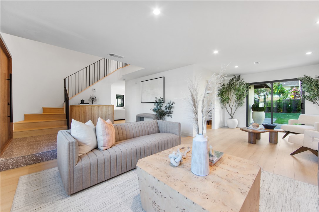 19321 Manor Point Circle