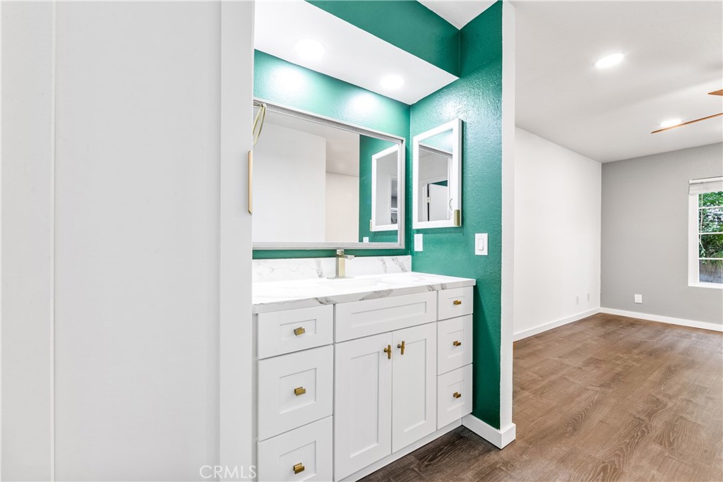 501 77 Stone Harbor Circle