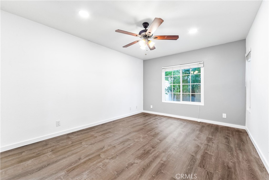 501 77 Stone Harbor Circle