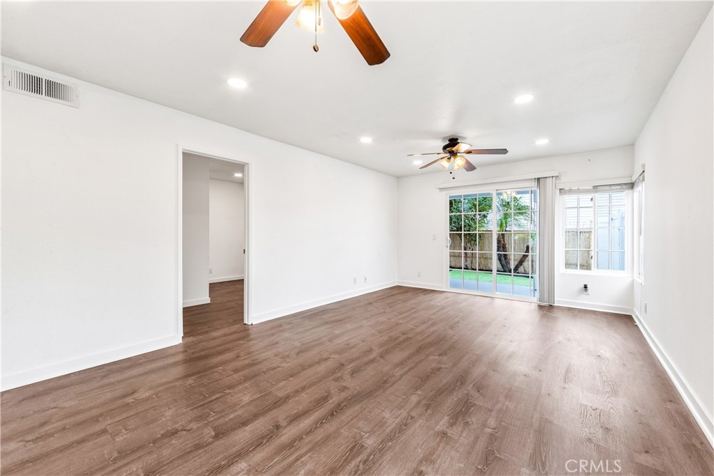 501 77 Stone Harbor Circle