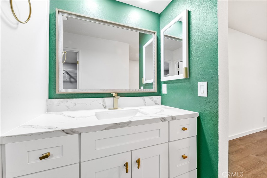 501 77 Stone Harbor Circle