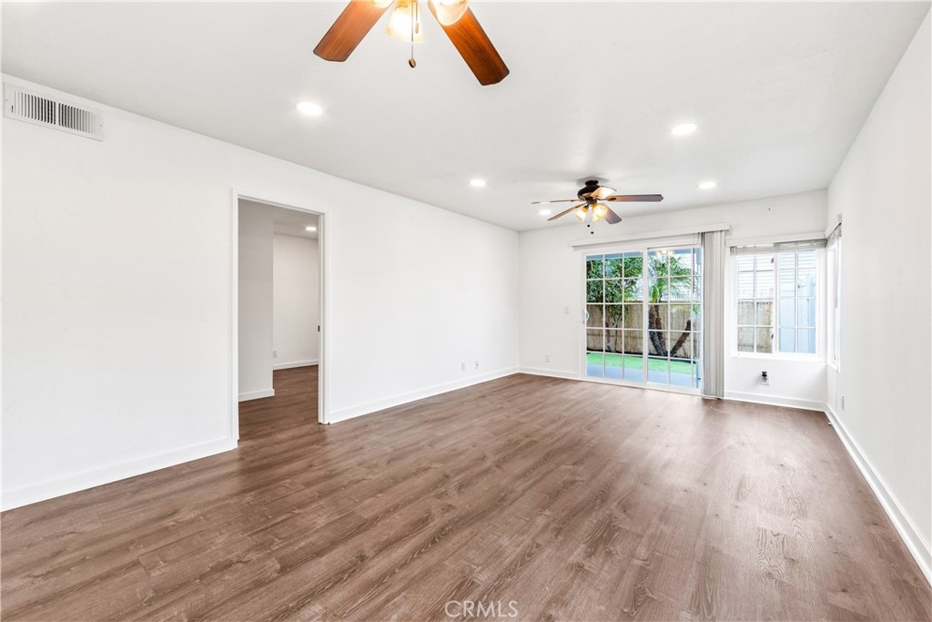 501 77 Stone Harbor Circle