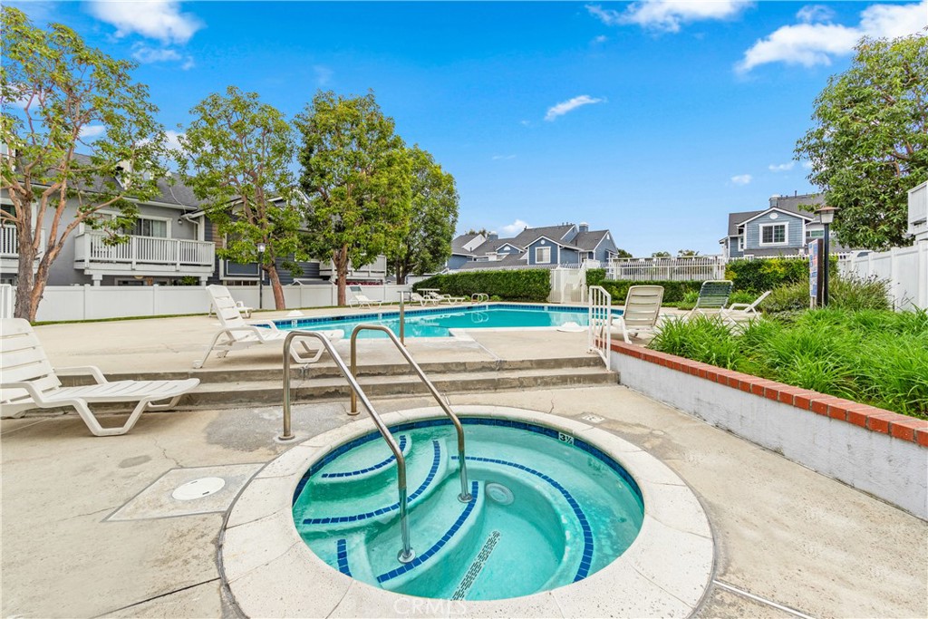 501 77 Stone Harbor Circle