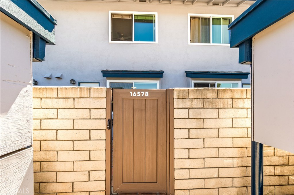 16578 Nube Lane