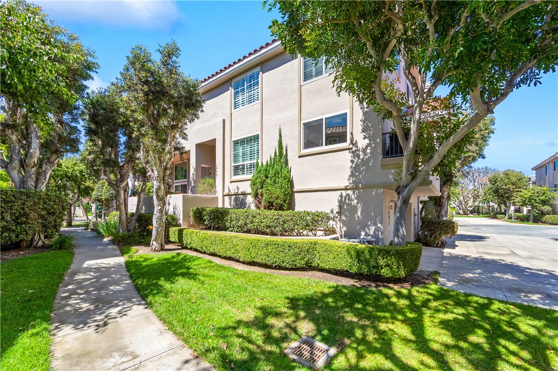 19401 Merion Circle