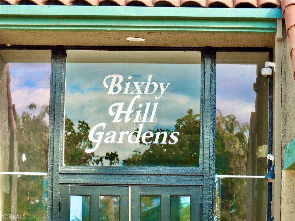 1140 Palo Verde Avenue