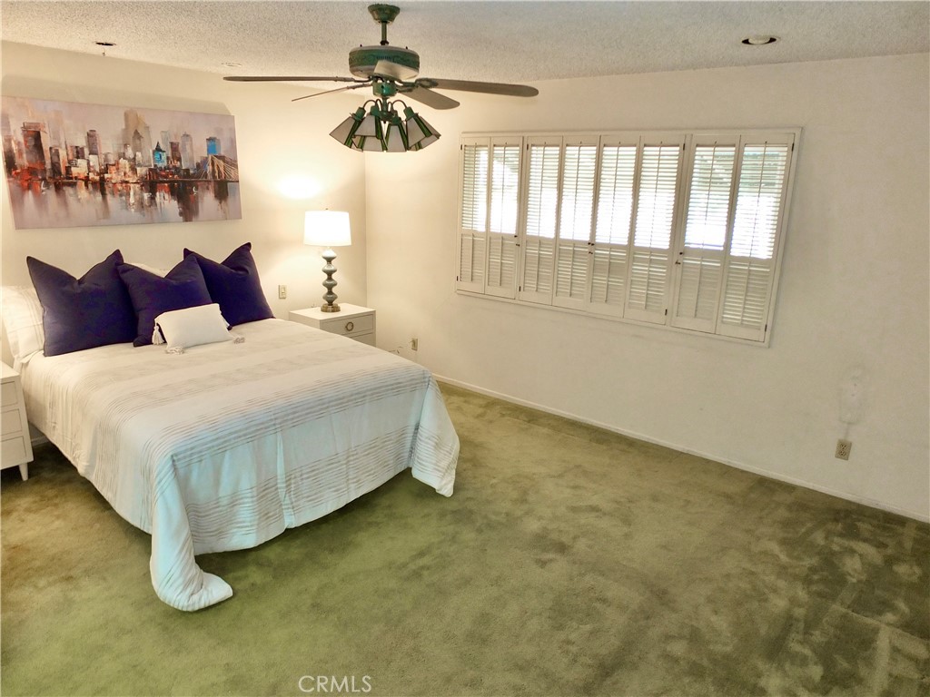 1140 Palo Verde Avenue