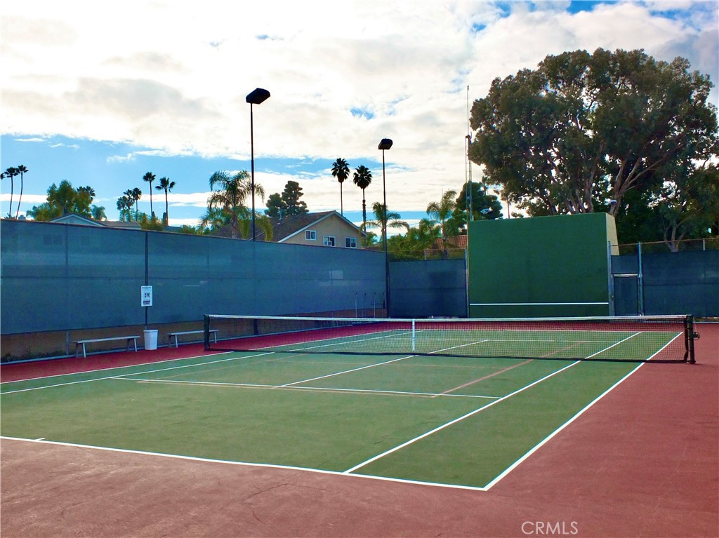 1140 Palo Verde Avenue