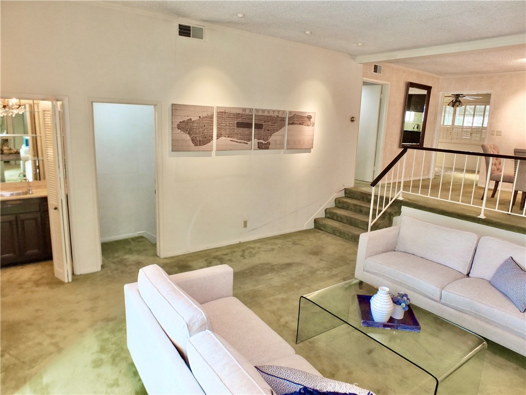 1140 Palo Verde Avenue