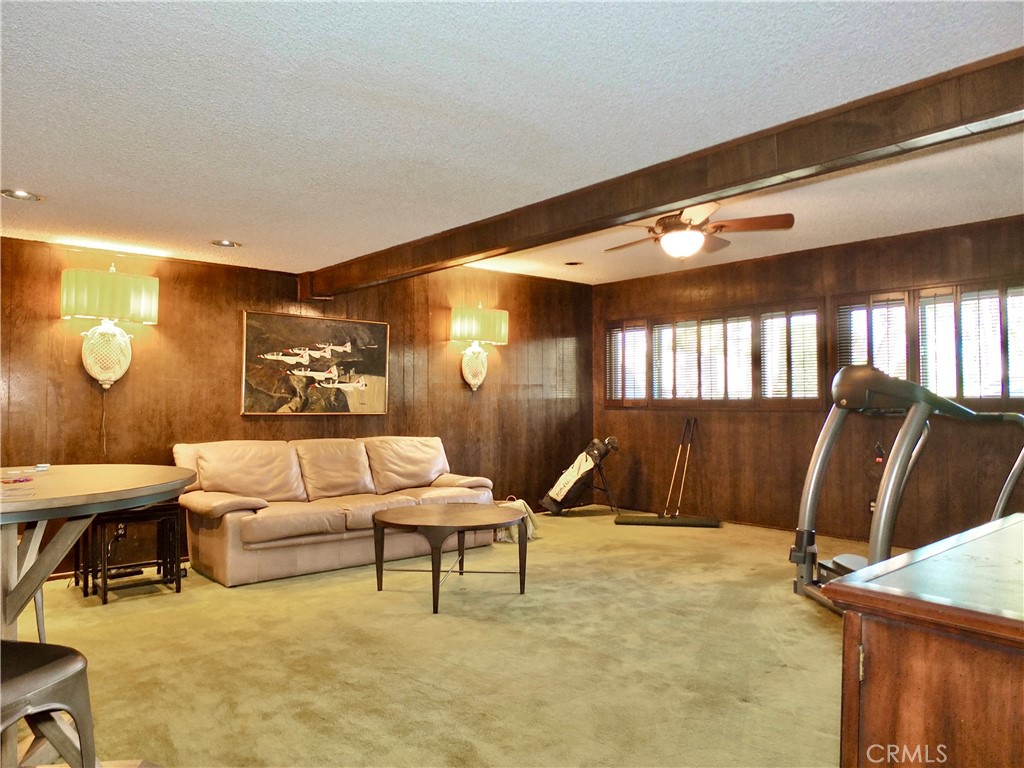 1140 Palo Verde Avenue