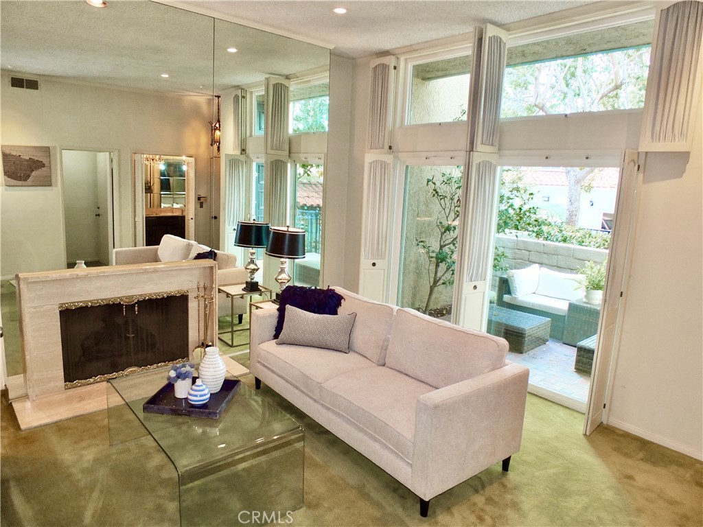 1140 Palo Verde Avenue