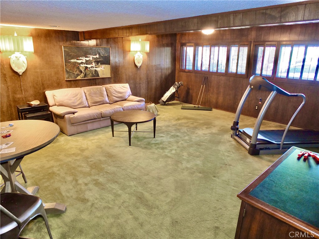 1140 Palo Verde Avenue