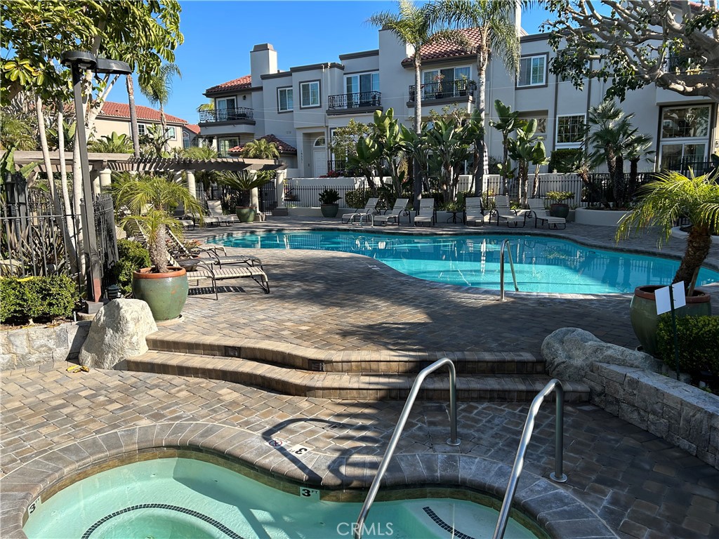 19286 Wingedfoot Circle