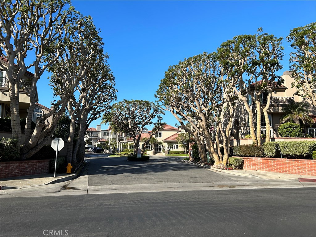 19286 Wingedfoot Circle