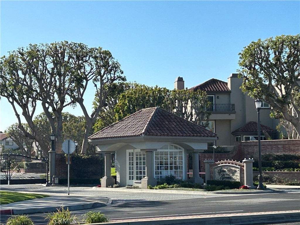 19286 Wingedfoot Circle