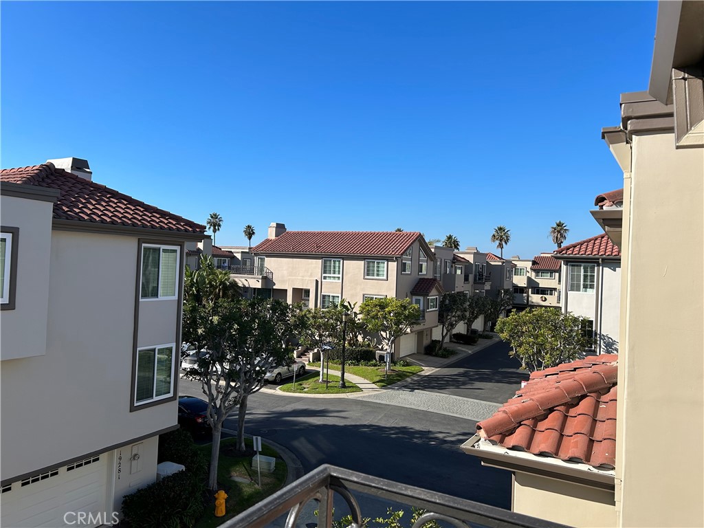 19286 Wingedfoot Circle