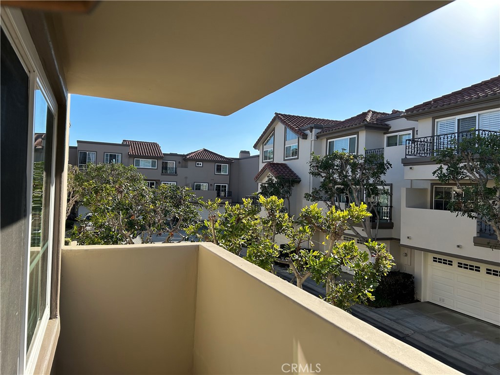 19286 Wingedfoot Circle