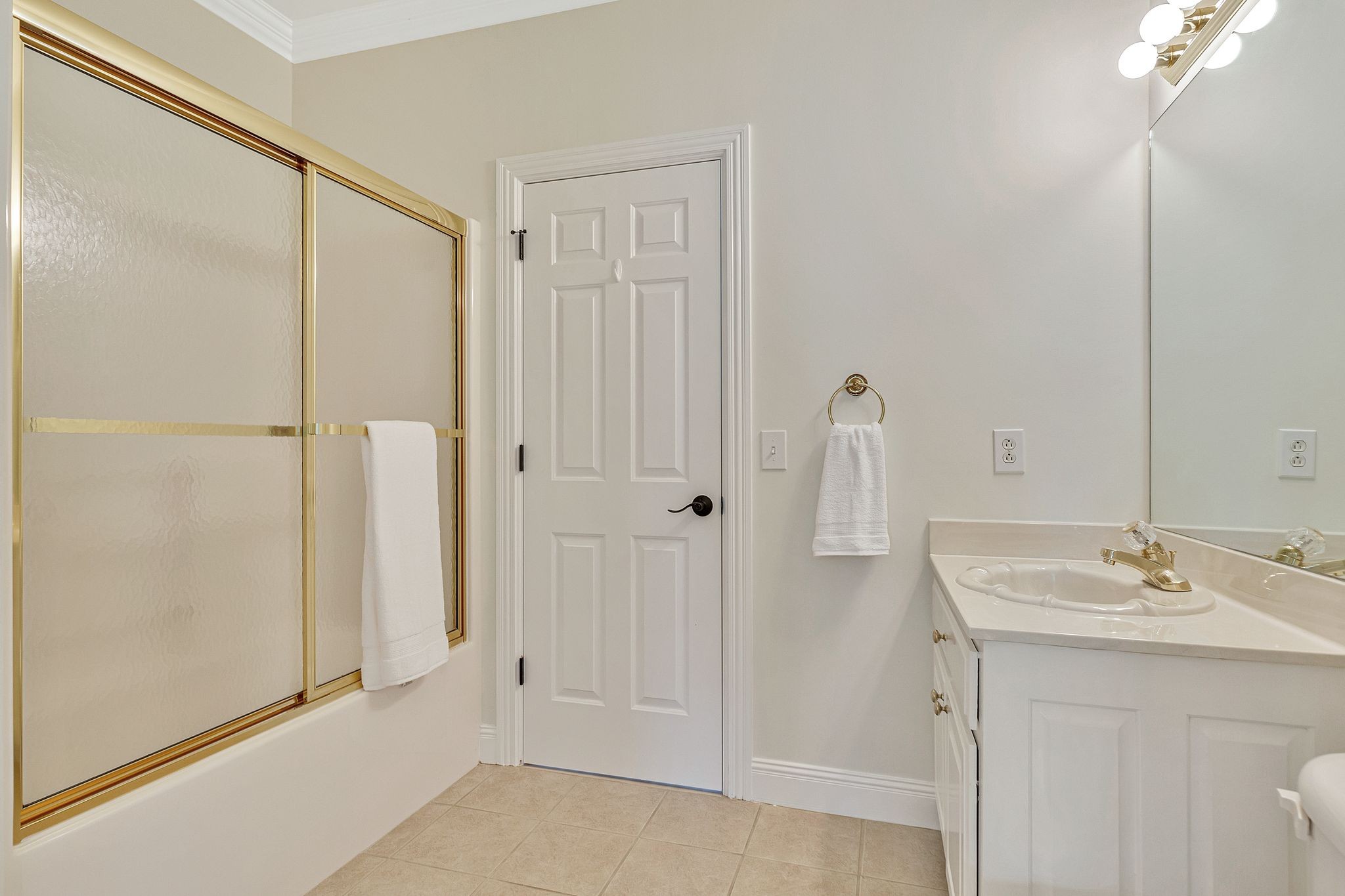 1506 Avellino Circle