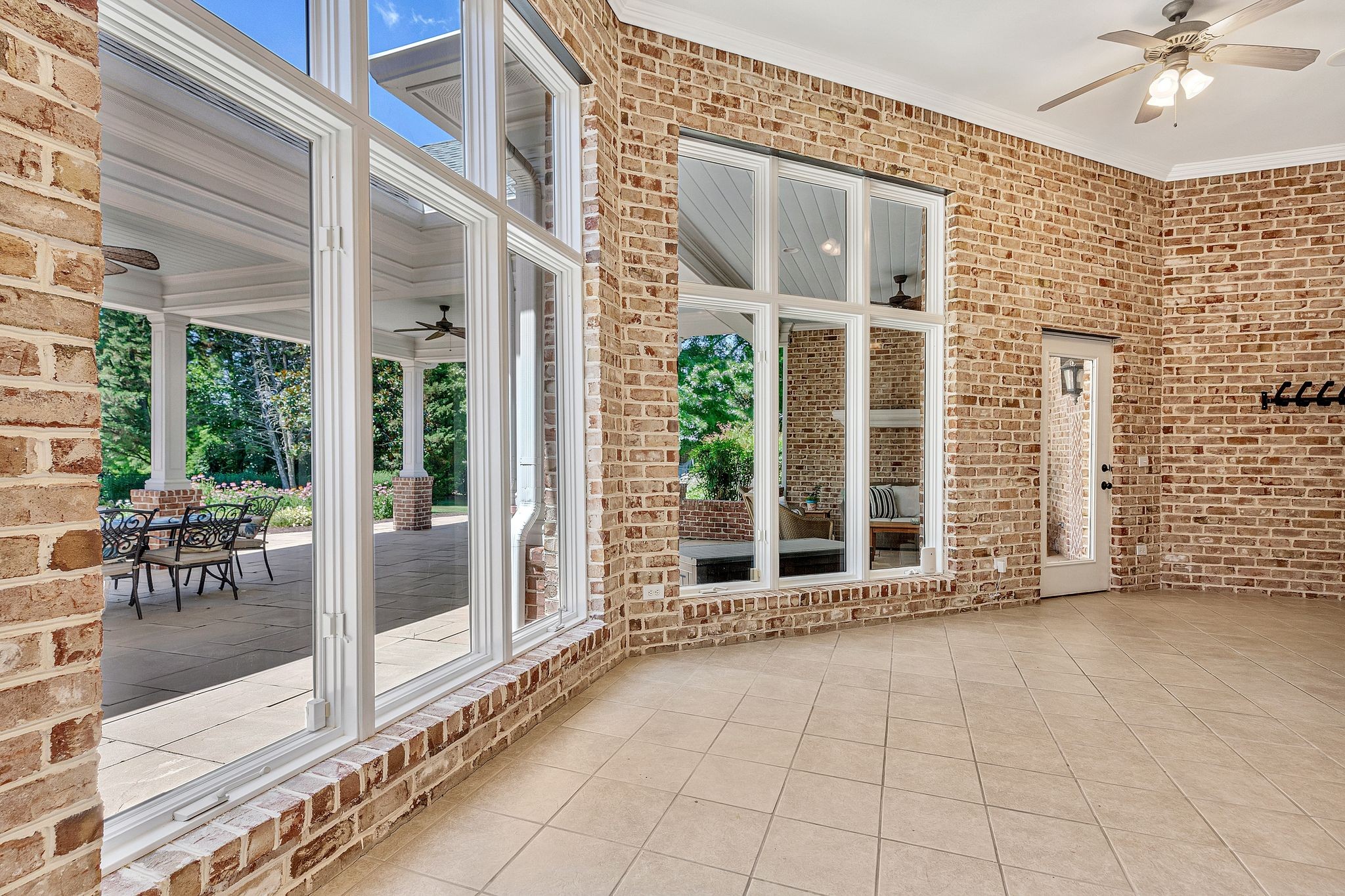 1506 Avellino Circle