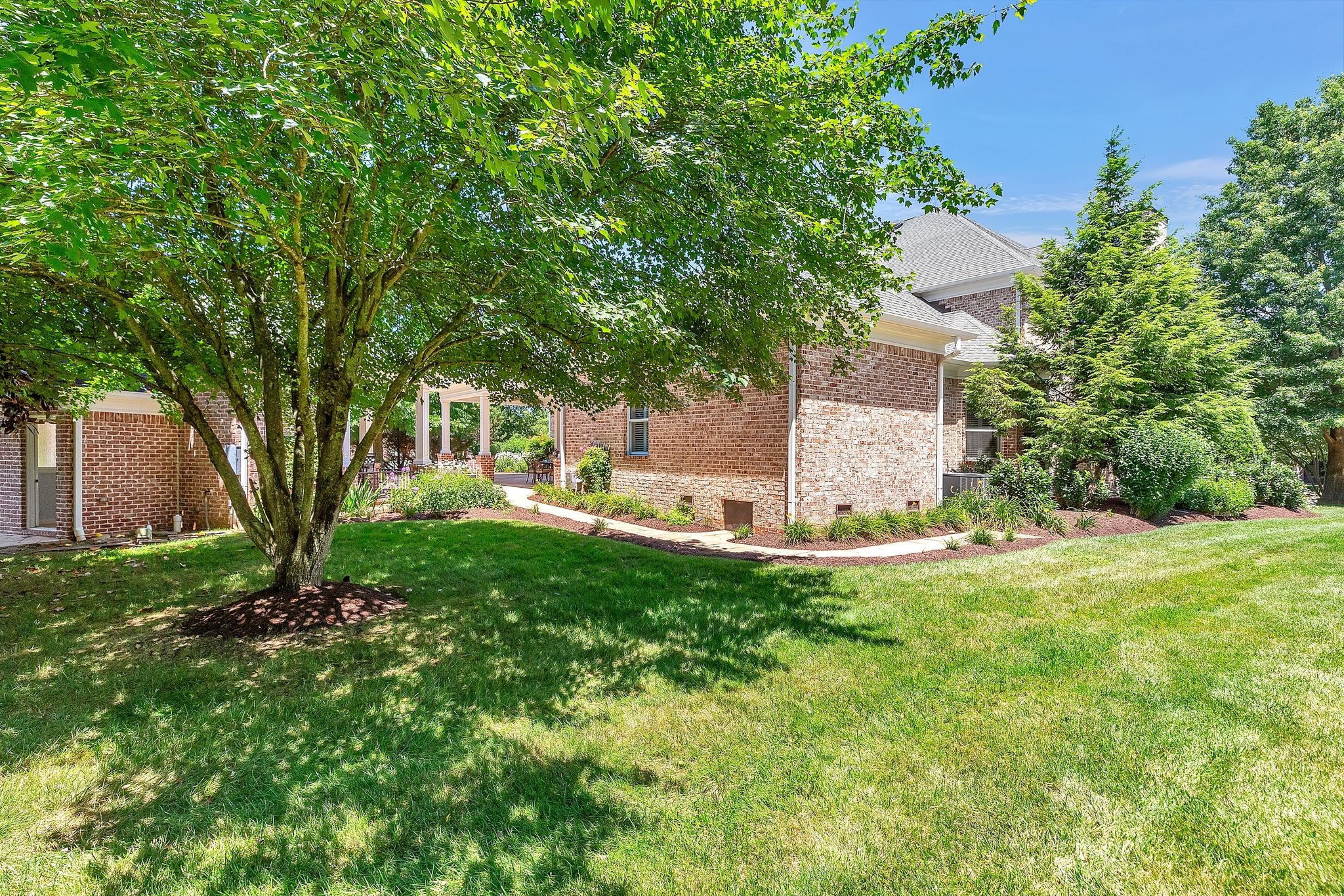 1506 Avellino Circle