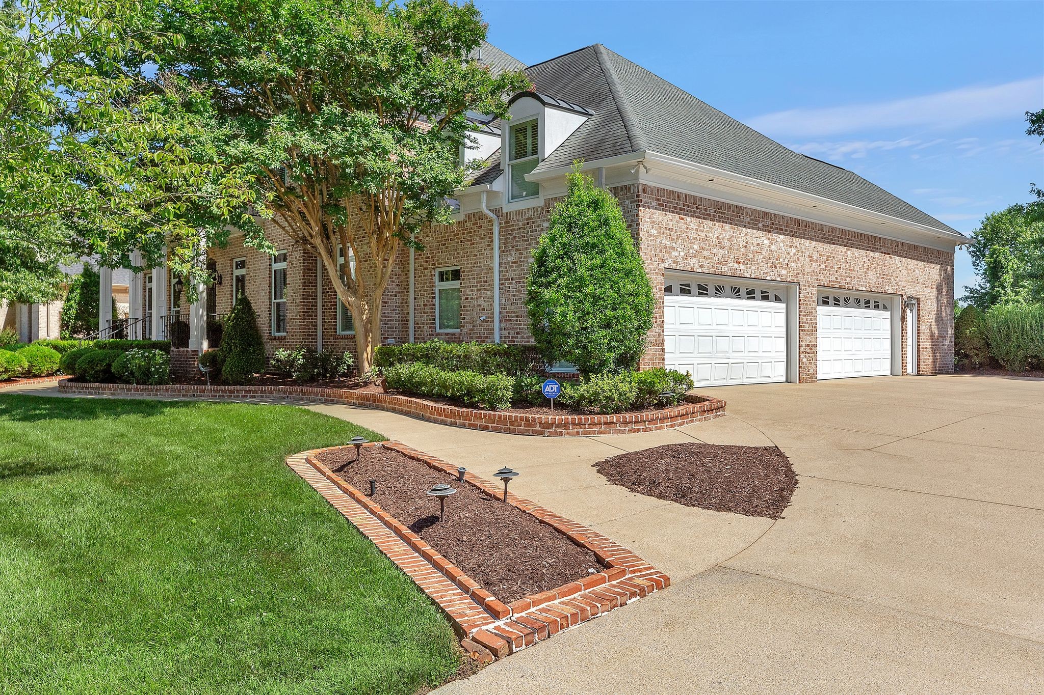 1506 Avellino Circle