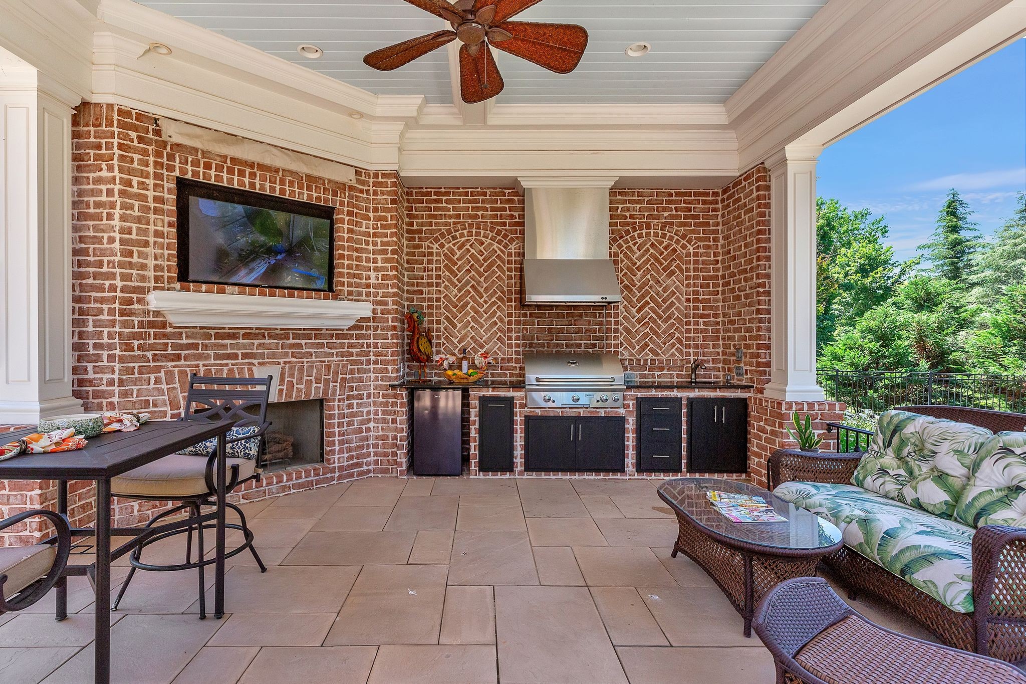 1506 Avellino Circle