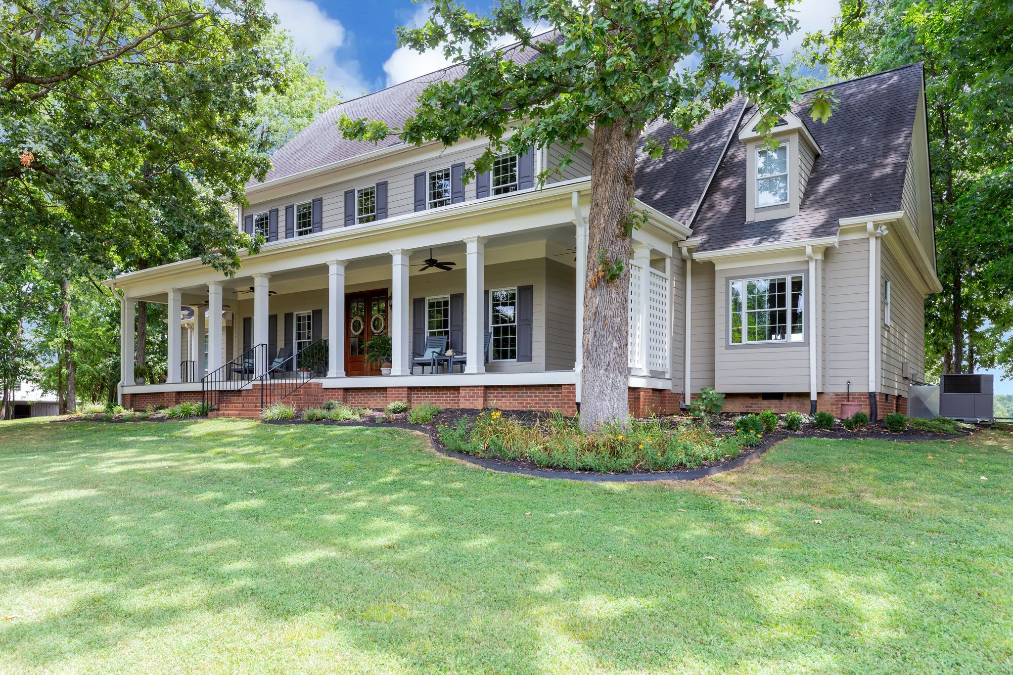 4288 Central Valley Rd