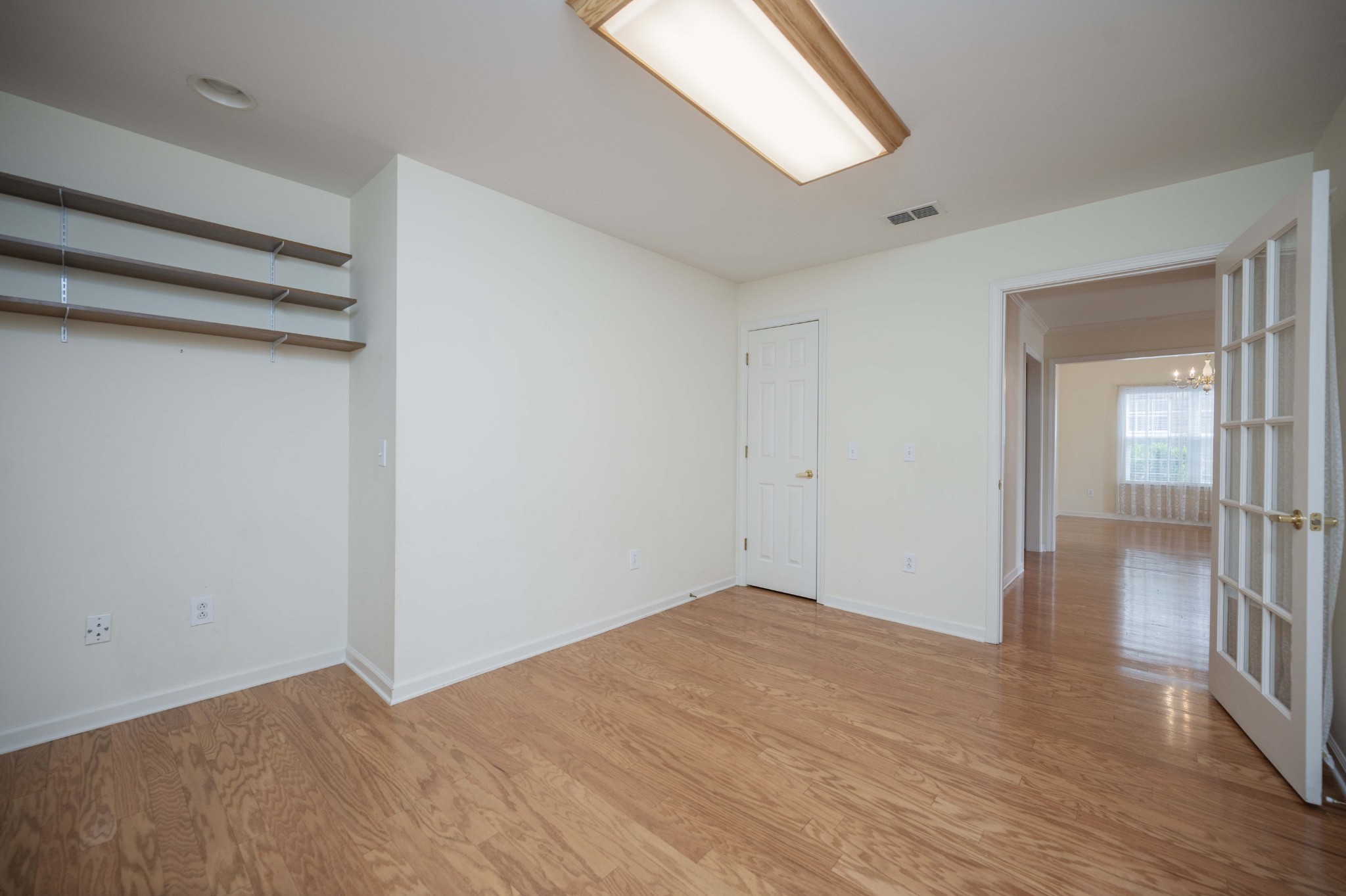 641 Forest Glen Cir
