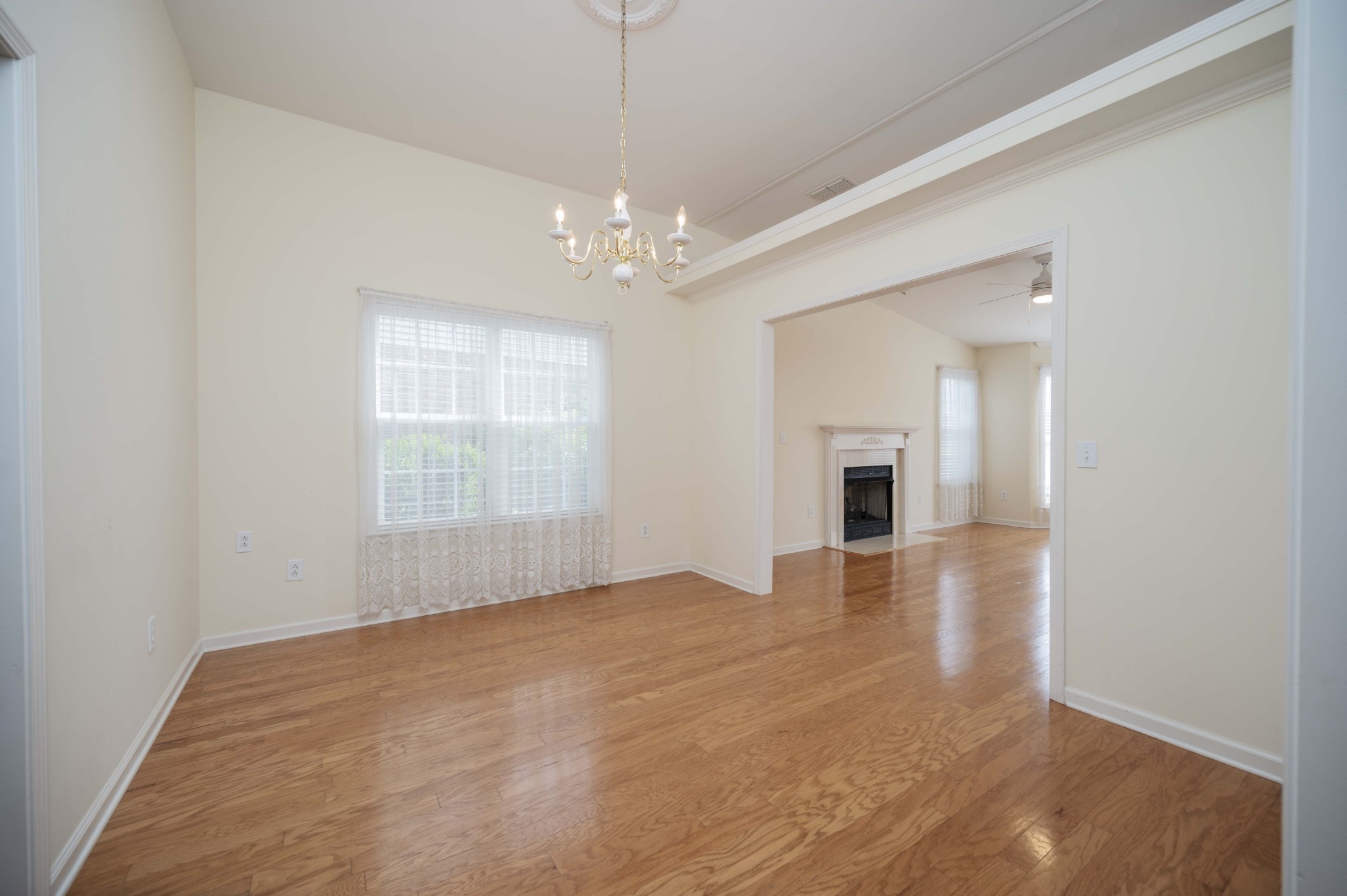 641 Forest Glen Cir
