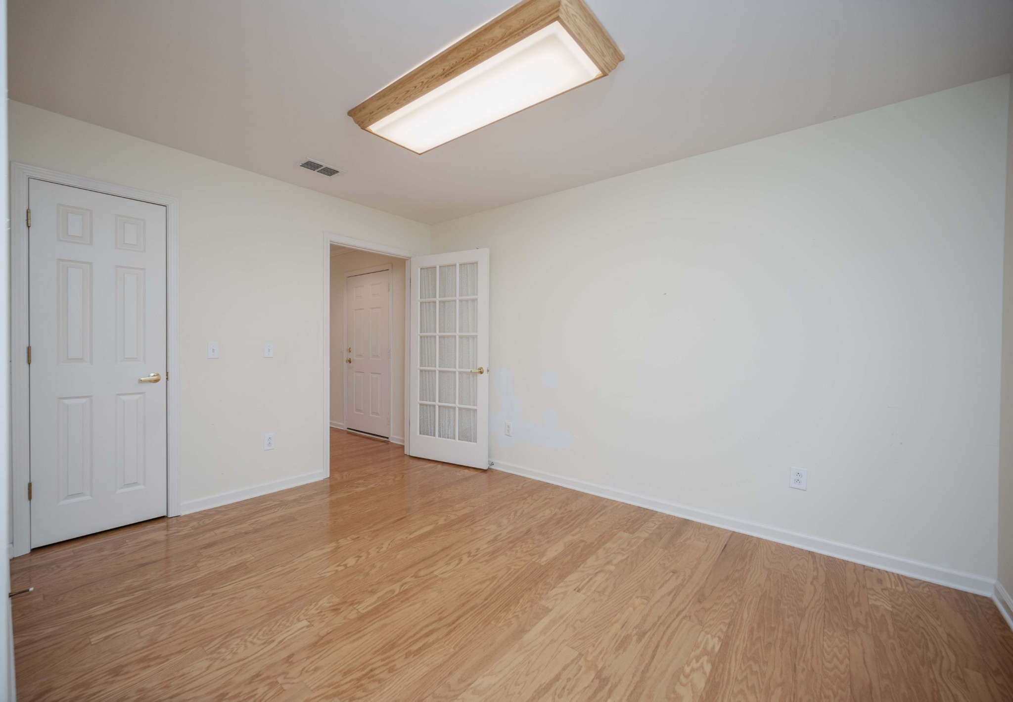 641 Forest Glen Cir