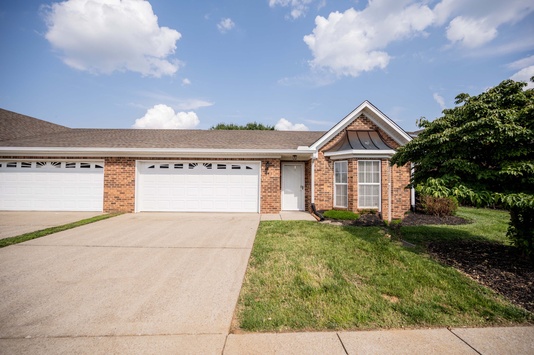 641 Forest Glen Cir