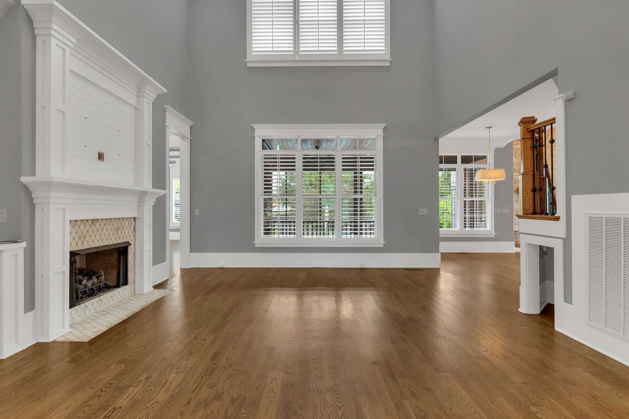 1430 Avellino Cir