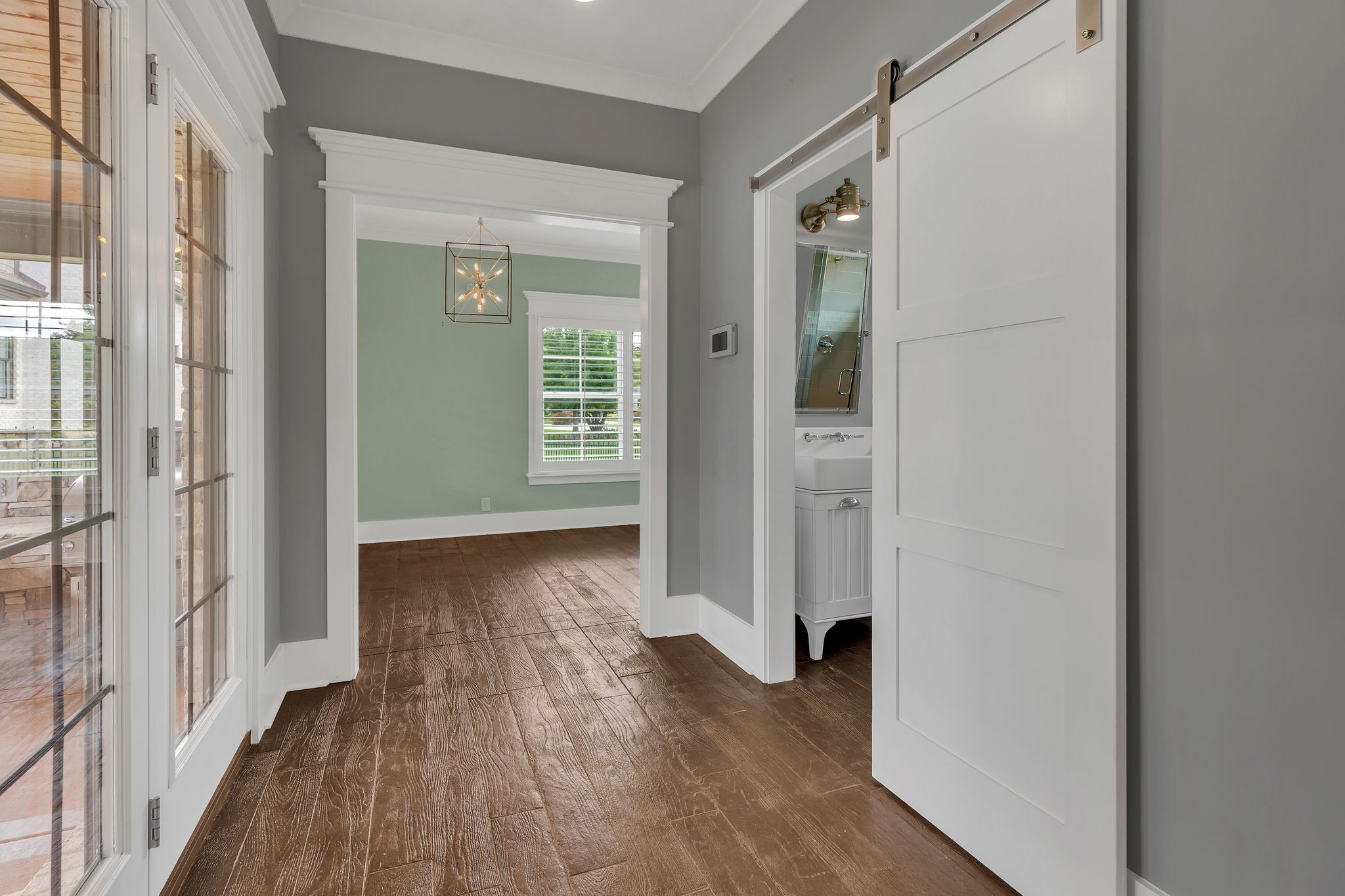 1430 Avellino Cir