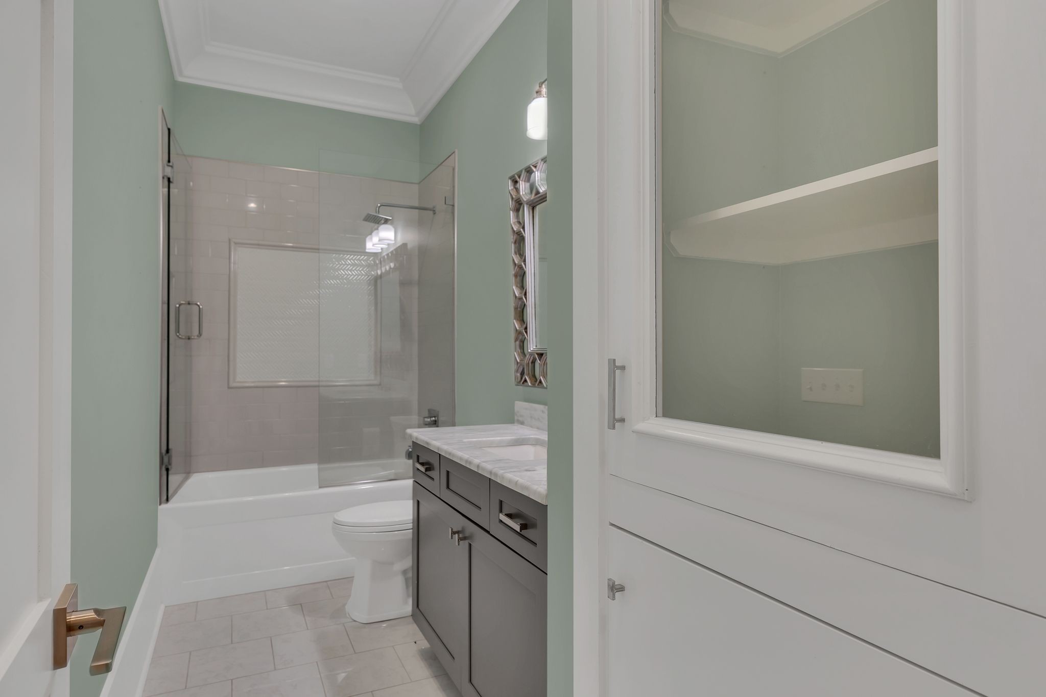 1430 Avellino Cir