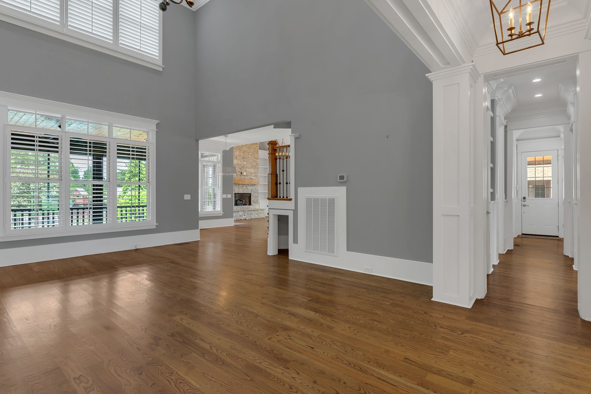 1430 Avellino Cir